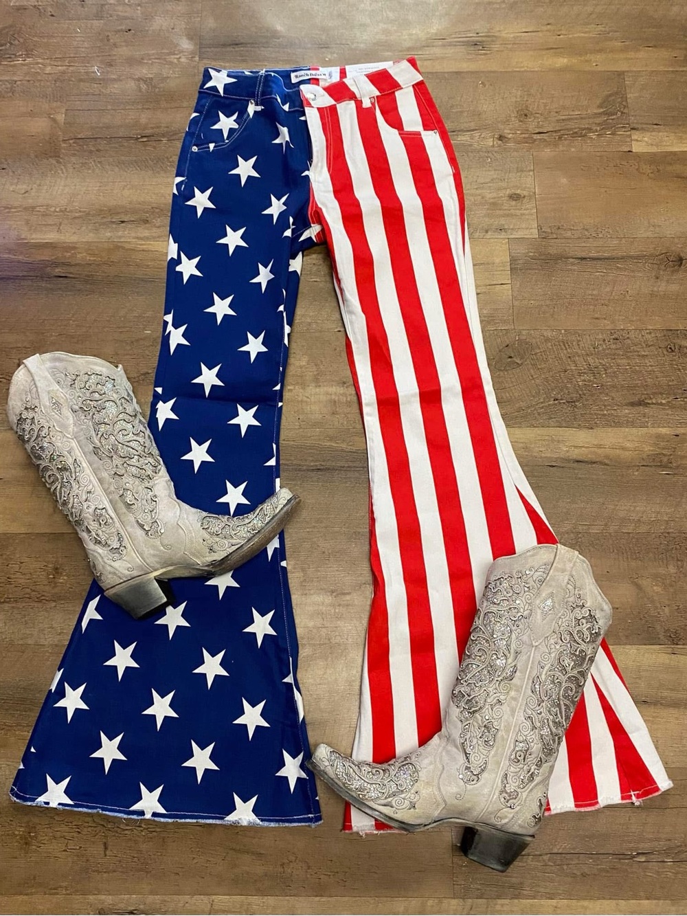 Nwt Ranch Dressn American Flag Super flare jeans Sz 8
